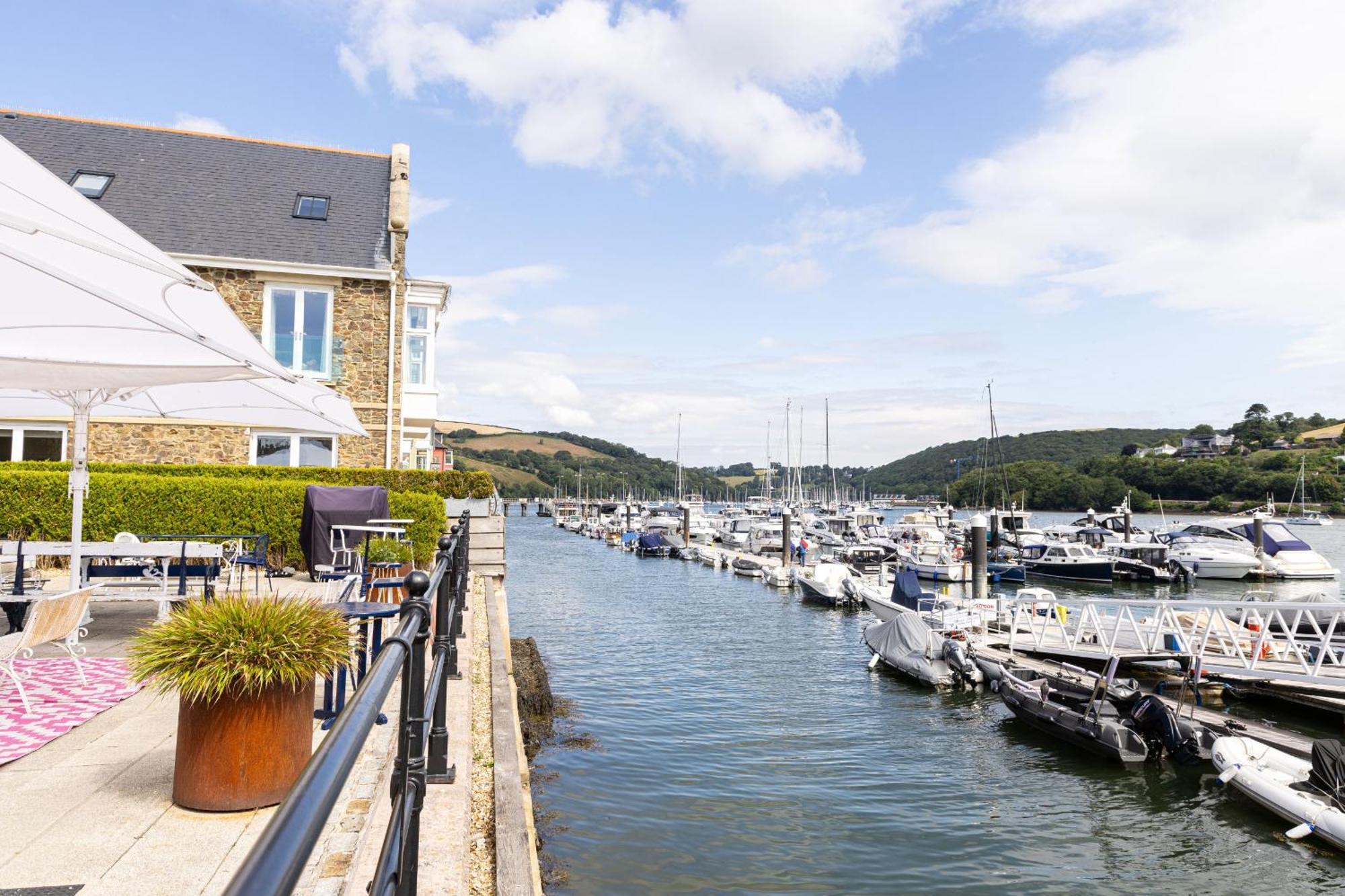 Dart Marina - Luxury Apartment On Marina Dartmouth Esterno foto