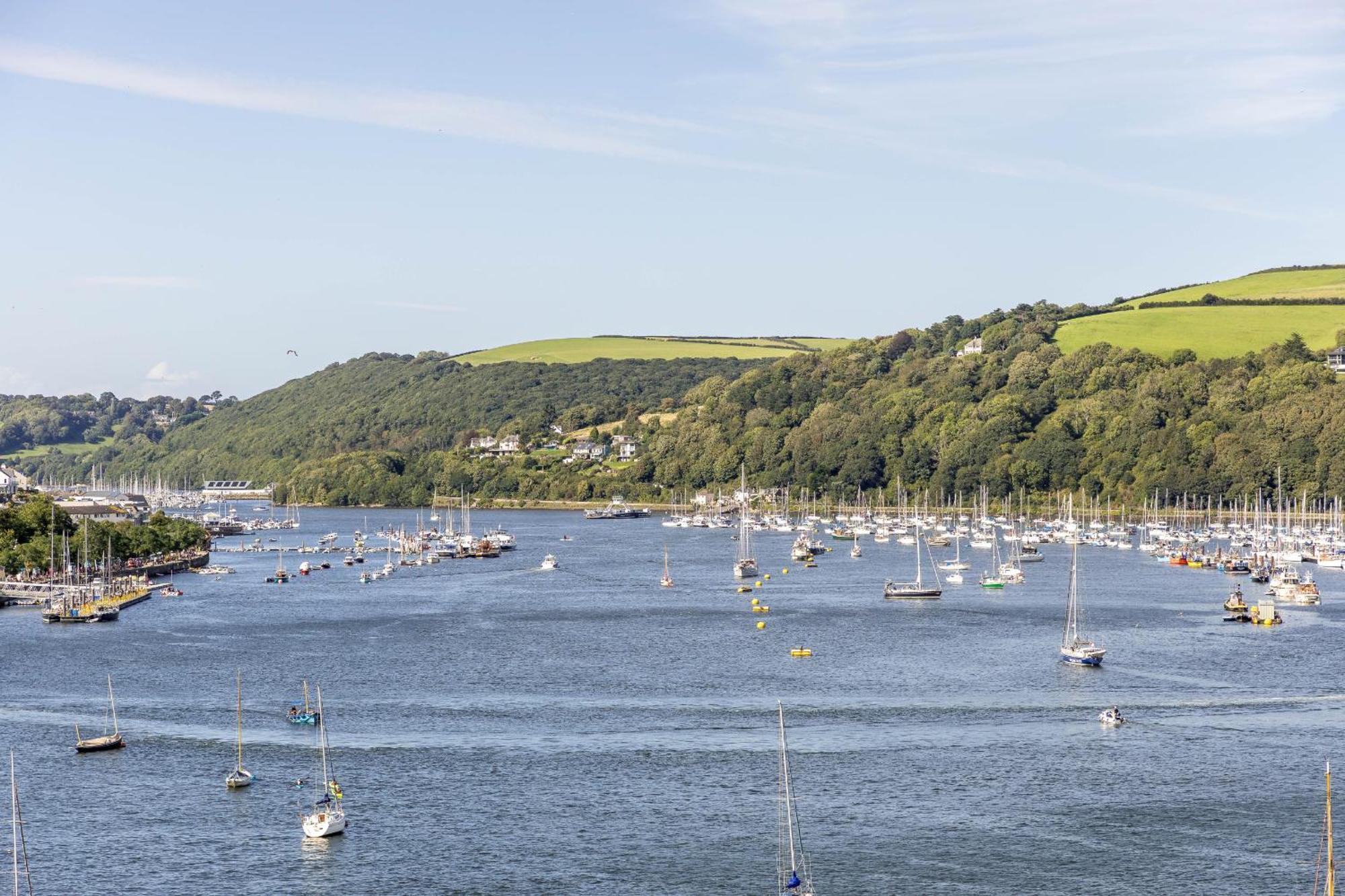 Dart Marina - Luxury Apartment On Marina Dartmouth Esterno foto